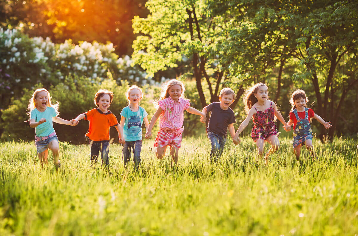 5 Summer Dental Tips For Kids: Keep Their Smiles Healthy!
